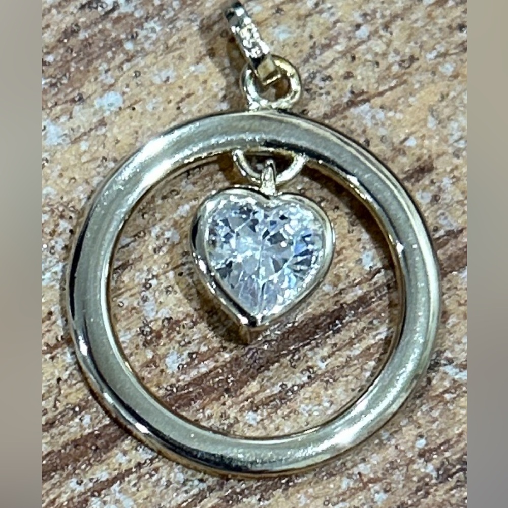 Dangling Heart Pendant